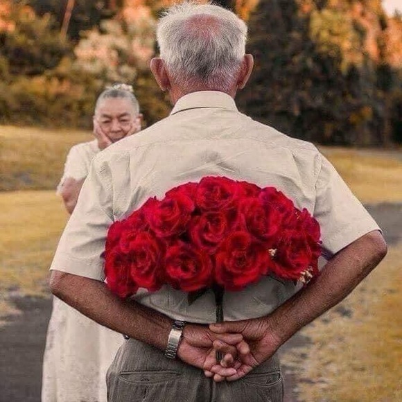 Meet your Posher, Maria - Picture 1 of 1